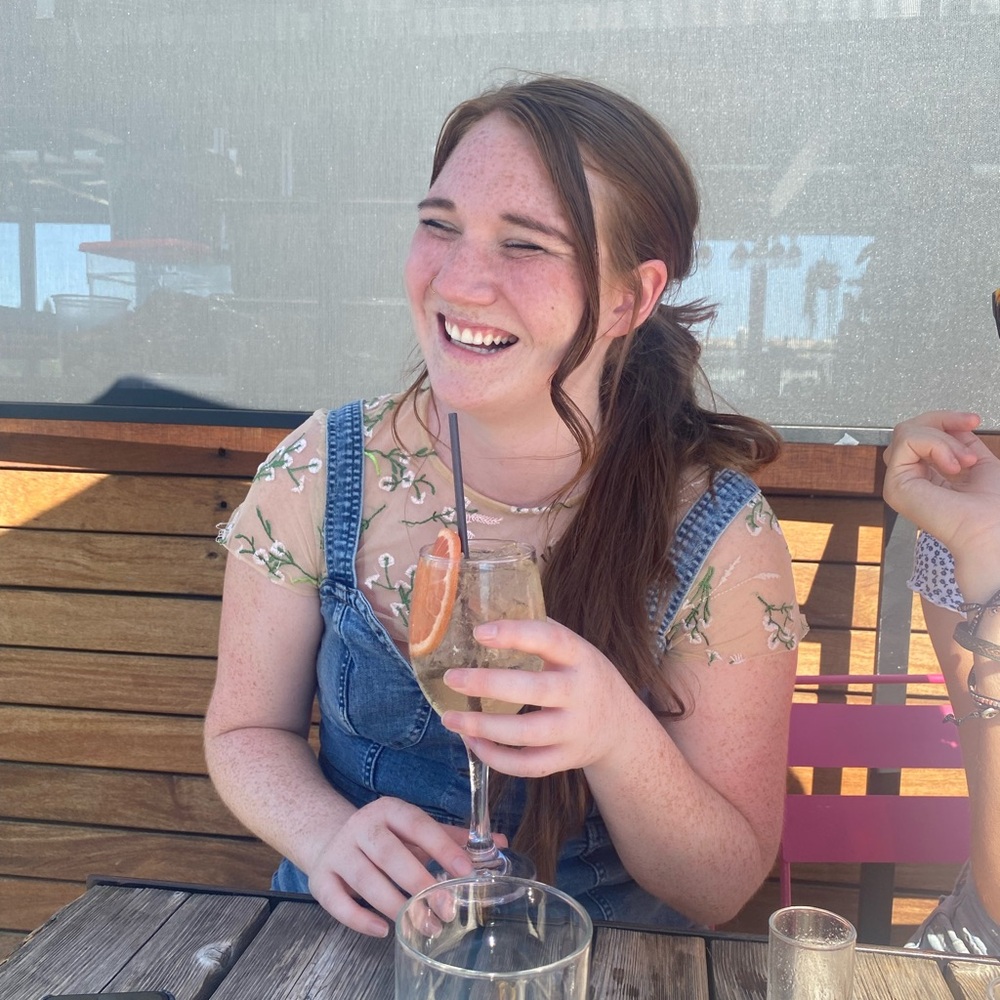 Meet your Posher, Becka
